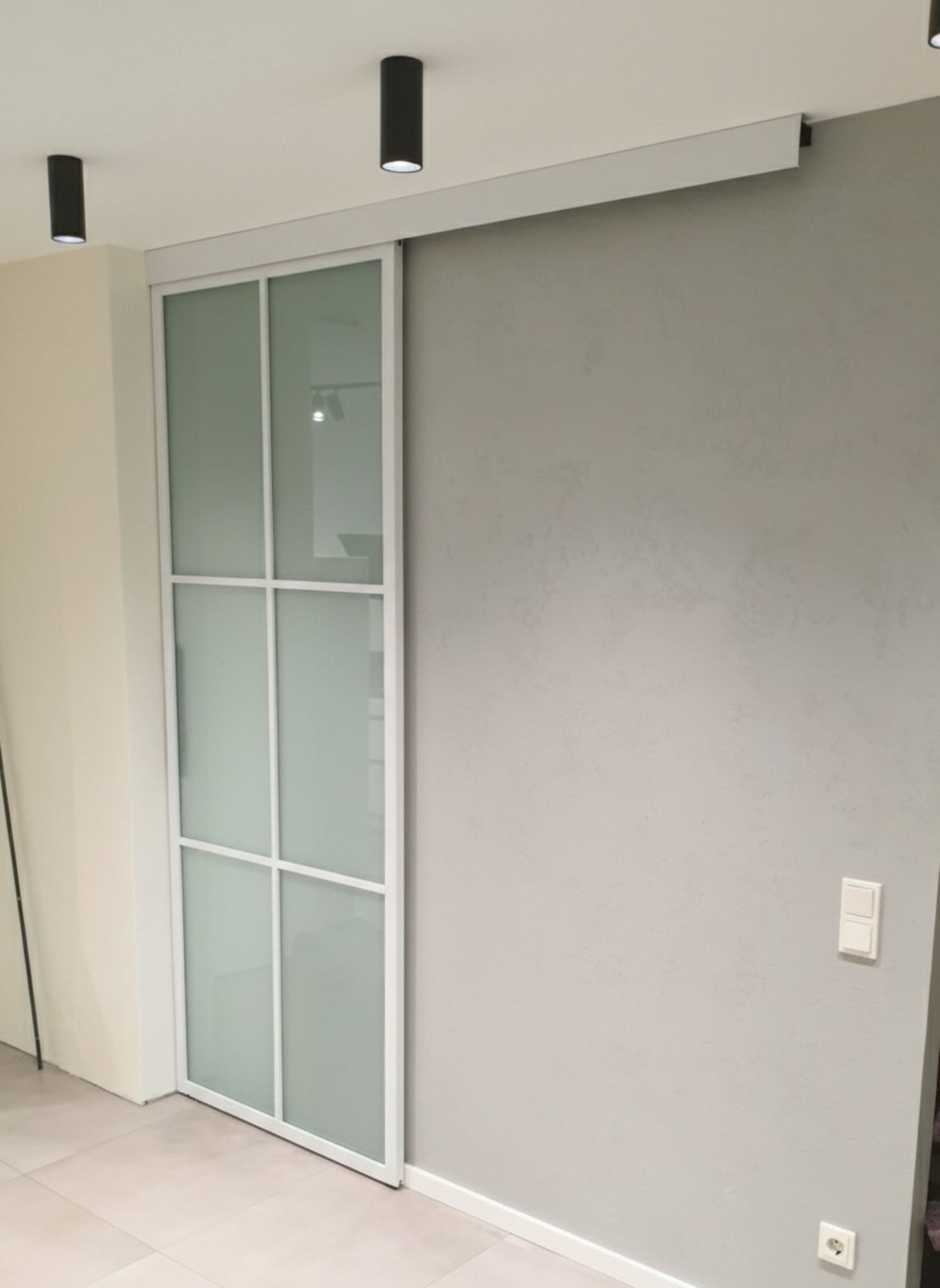 Lofttür Schiebetür in weiß mit Milchglas - 2110 x 860 mm